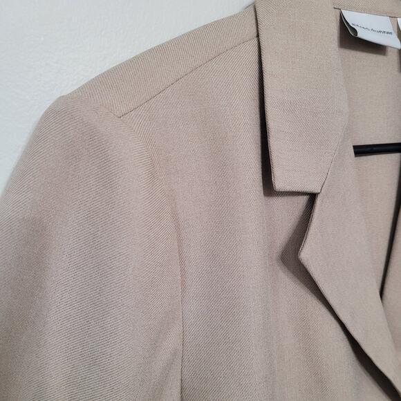 Alfred Dunner Women’s Blazer Size 12 Tan Classic 2-Button Jacket - Picture 3 of 5